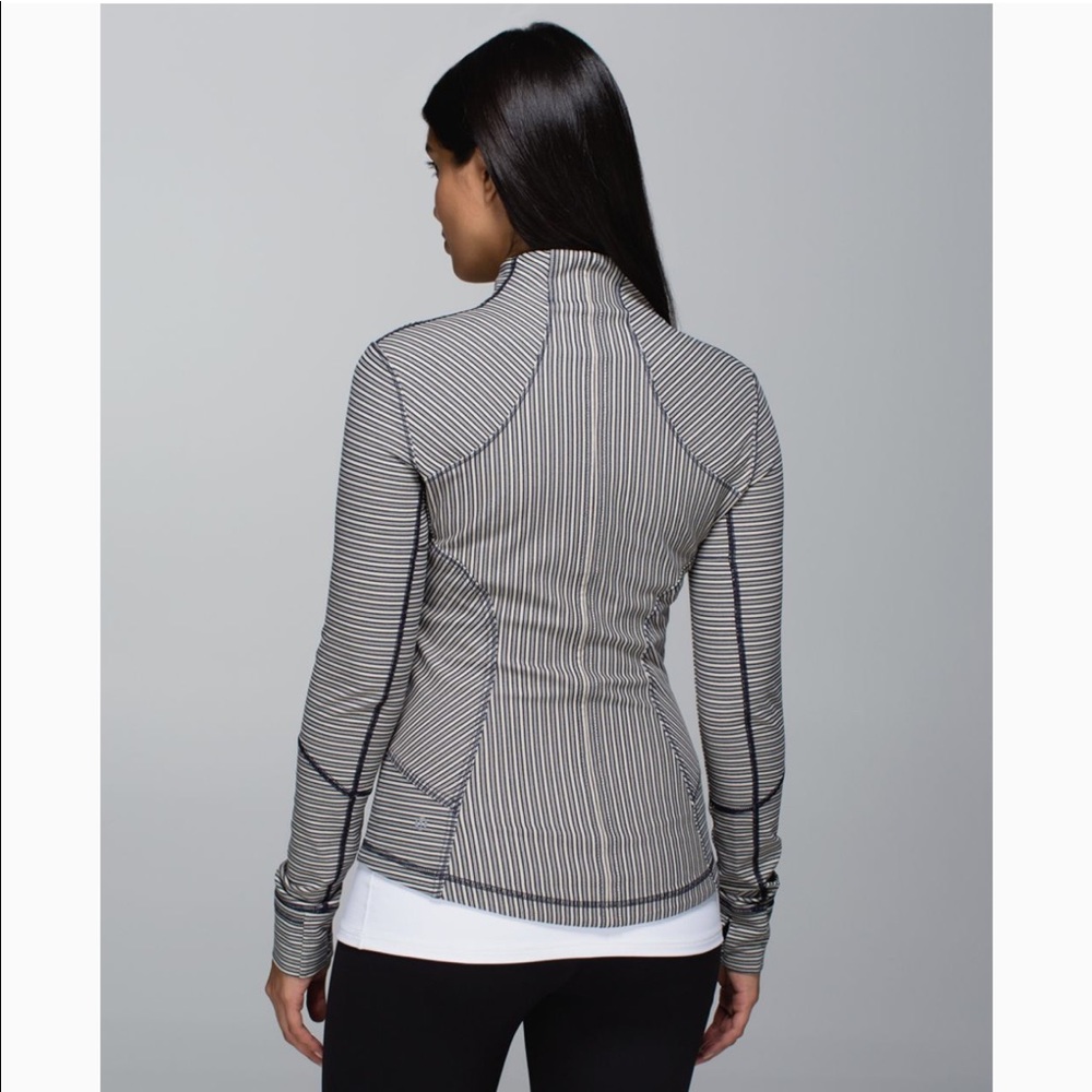 •Rare•LuLuLemon Forme Jacket II - Picture 8 of 8